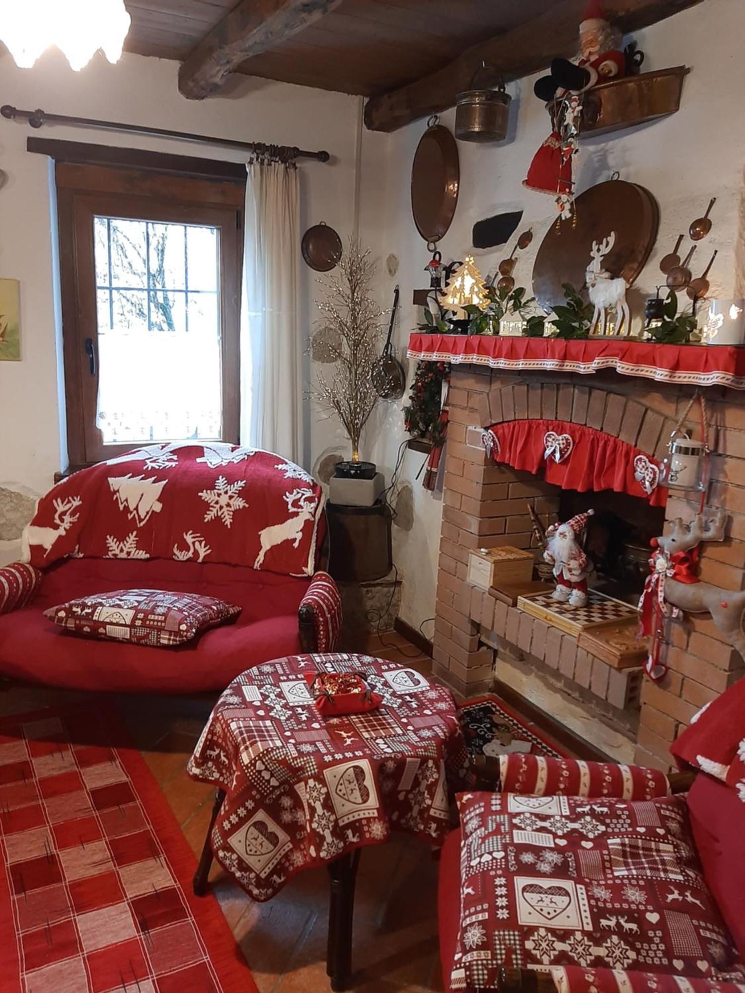 Vila La Stazion Paderno Exteriér fotografie